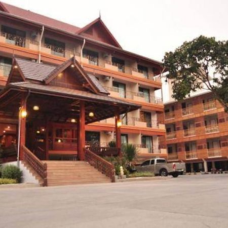 Baankhun Chiang Mai Hotel Exterior foto